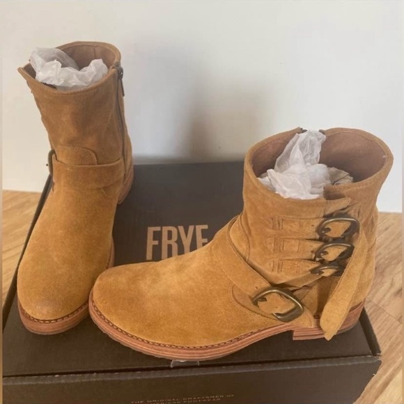 FRYE Veronica suede booties size 8 - Picture 2 of 7
